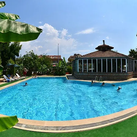 Ξενοδοχείο Makri Calis 3*